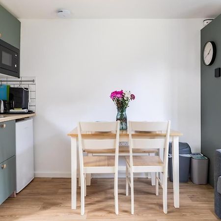 Salisbury Guest Annex Apartment ภายนอก รูปภาพ