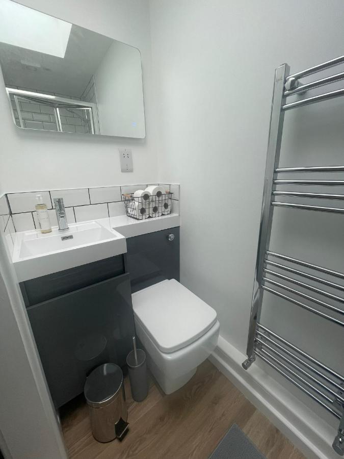Salisbury Guest Annex Apartment ภายนอก รูปภาพ