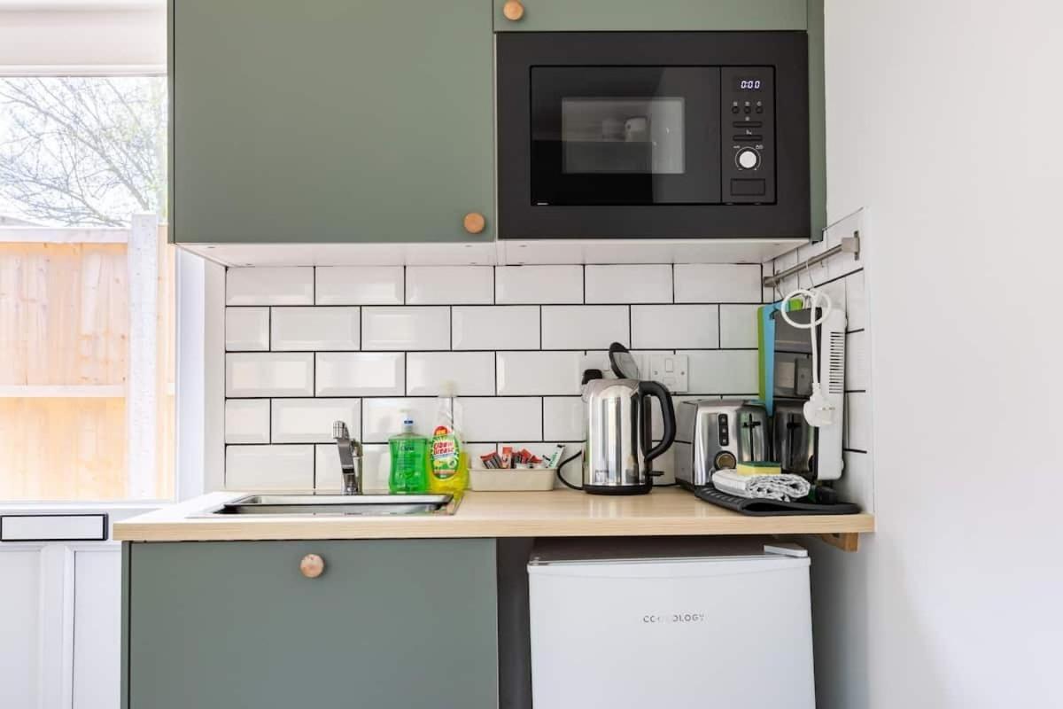 Salisbury Guest Annex Apartment ภายนอก รูปภาพ
