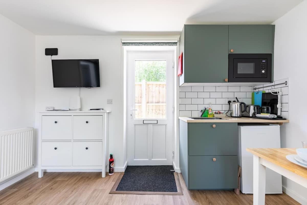 Salisbury Guest Annex Apartment ภายนอก รูปภาพ